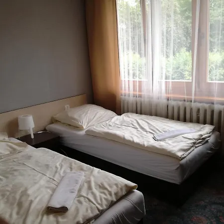 Apart 3*